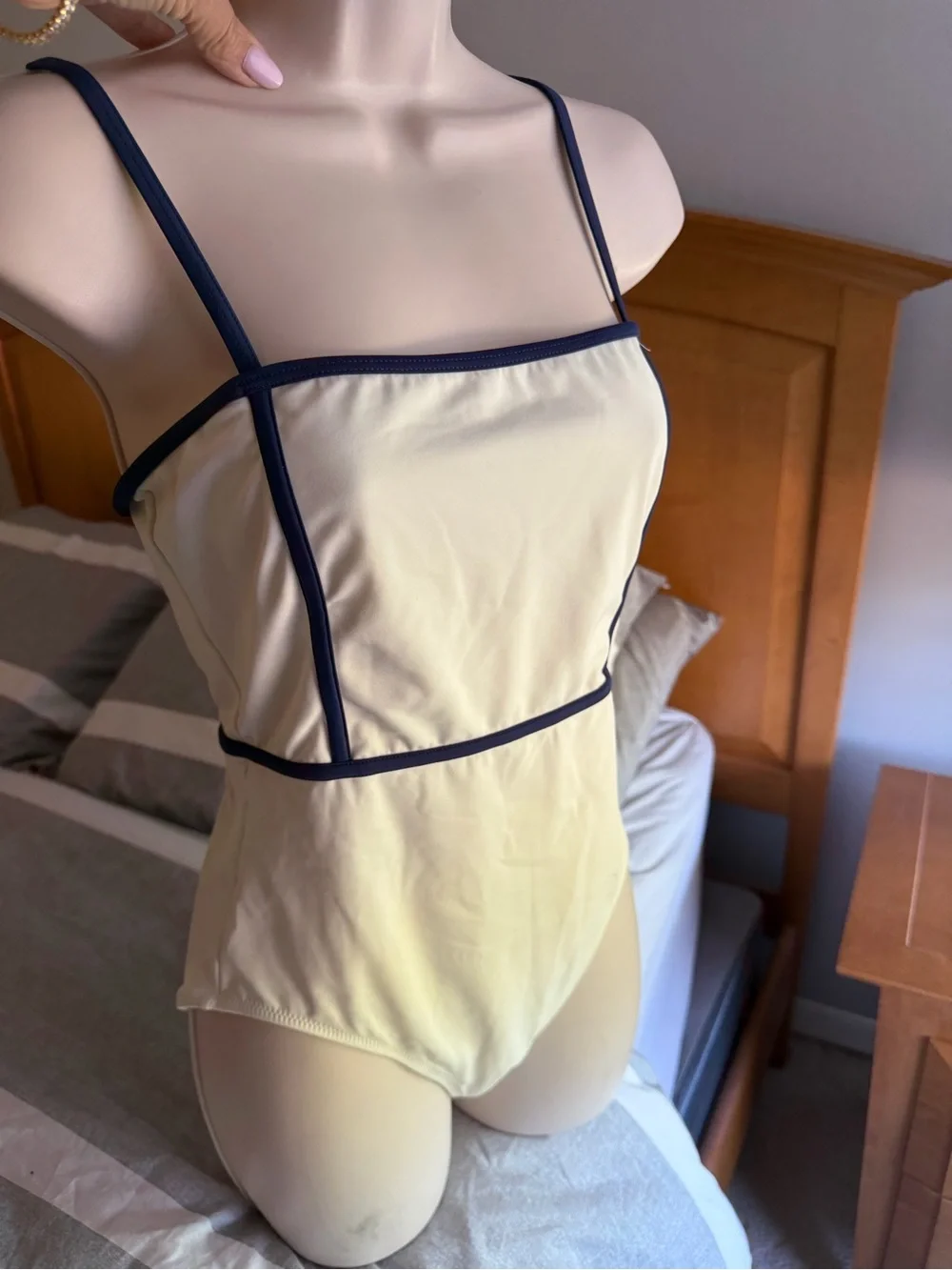 SOLID & STRIPED off-White One-Piece with black Piping - Women Medium New